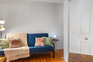Lovely 1 BR APT