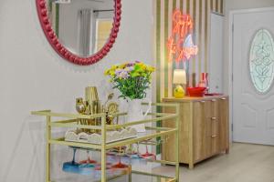 Resort Style Backyard Tiki Bar Pool Hot Tub