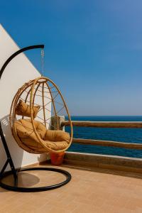 2BR Luxury Apartment-Heart Of Taghazout, Private Beach Access, Panoramic View, Remote Work 100Mbps, Walk to Restaurants