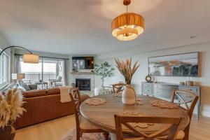 Gulf Views, Steps to Beach Redington Shores Condo