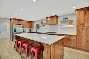 Peaceful & Luxurious 4 Bed Ranch Zen Retreat in Peachtree City