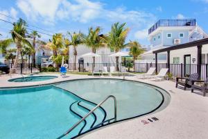Pelican Post at Anna Maria Island Inn