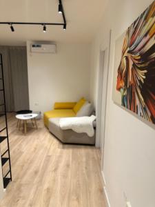 Reginas Modern Two-Bedroom Apartment in Center