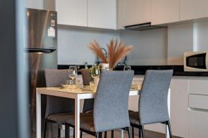 Chic 2BR Loft near Nai Harn Beach A406