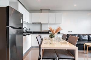 Chic 2BR Loft near Nai Harn Beach A406