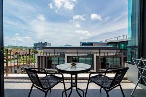 Suite Lumi 2BR Rooftop Pool ReLife Nai Harn
