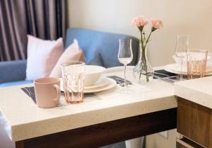 Stylish 1BR Condo near Nai Harn Beach P204