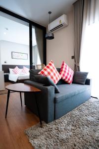 Beachside condo Rawai by IBG Property Y109