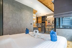 Studio Naiharn Beach Windy A204 by IBG Property