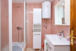 Apartments by the sea Rogoznica - 24889