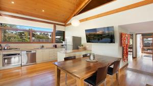 Tea House - The Vintage