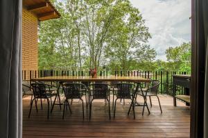 Spacious and Modern Cabin in Tapalpa, 5 Bedrooms