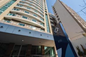 Flat 20 min do Allianz com Piscina e Garagem Grátis