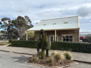 The Podium Accommodation - Oatlands, Tasmania