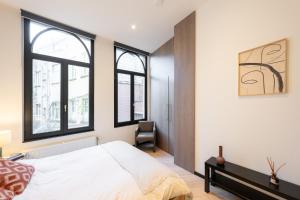 A Marbled Touched Haven