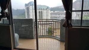 Crown Imperial Court - Arsad Homestay Brinchang