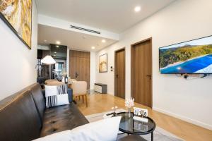 Lumiere Riverside - Luxury Condo District 2