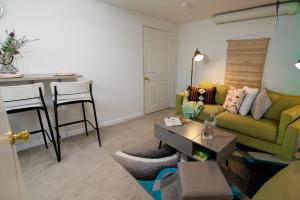 Private Basement Stay with Firepit Perfect for Families