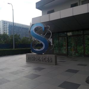 Modern MOA Escape, Work, Chill & City Views