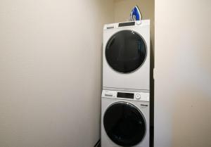 Greyton B - Brand new chic bright spacious 2BR