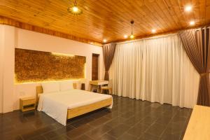 Thang Mây Village & Resort by RAVI