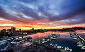 Relaxing experience in apt club nautico isleta