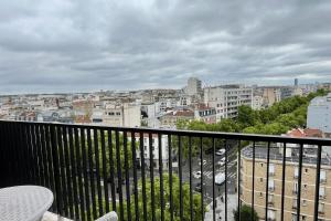 Charming studio with balcony on the 10th floor