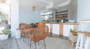 RedDoorz At Fat J Apartelle Mactan