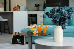 Pool Access Large Townhouse