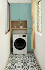 Cozy 2BR Escape - 5 Mins to D1