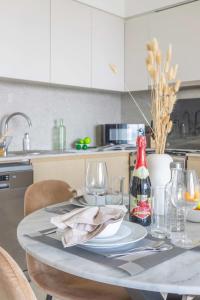 Frank Porter - Burj Royale