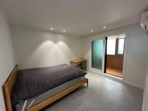 402 Apgujeong2 house 2 Room