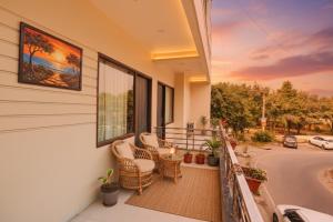 FabHotel Novel Suites