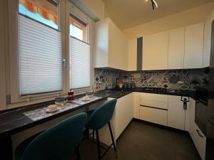 Blue Moon with Wi-Fi and parking