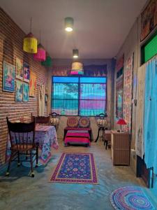 Moonrise Cottage Private Country Home with Moutain View