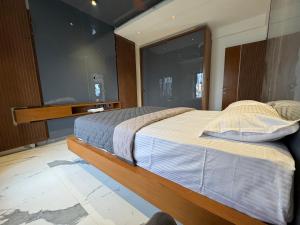 Suvarna Millennium Suits