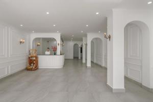 Golden Glow Hue City