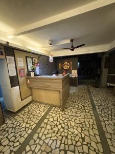 New White House Hotel