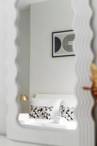 Modern Hyde Park Flat on Vibrant Queensway