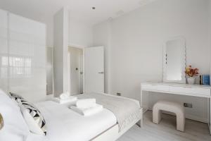 Modern Hyde Park Flat on Vibrant Queensway