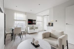 Stylish Kensington Gardens Flats