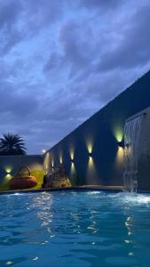 ECR Beach Villa - R&B