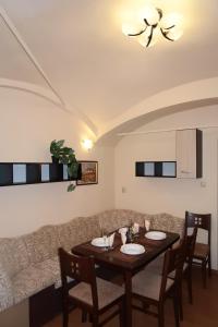 Apartment Tsar Kaloyan with Balcony & View