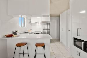 Windbourne Unit 11, 101 The Esplanade, Golden Beac