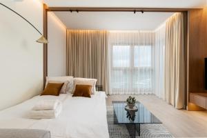 Cracow Novum Apartments by BookingHost