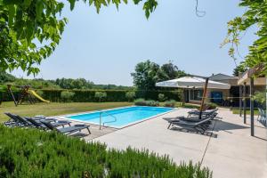 Villa Kroštula with private pool and BBQ