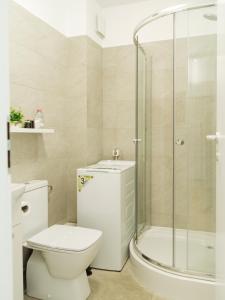 Downtown Tineretului Central Oasis -- NEW Building -- Self Check-in -- 1min Metro Station