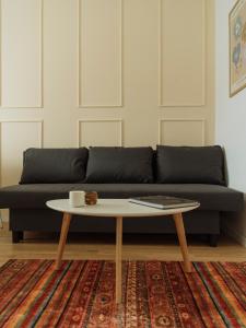 Downtown Tineretului Central Oasis -- NEW Building -- Self Check-in -- 1min Metro Station