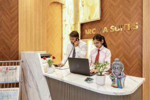 Hotel Aroma Suites Delhi Airport