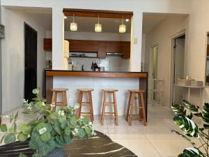 Casa de Dahican, 2BR House with generator - near Dahican beach